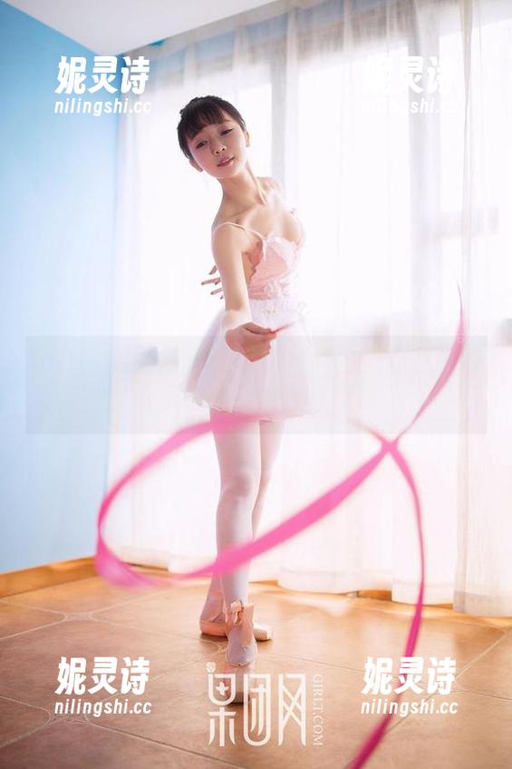 GIRLT果团网-周大萌 GIRLT果团网 - 眼镜和周大萌:当私拍遇上灵魂,果然变美图!