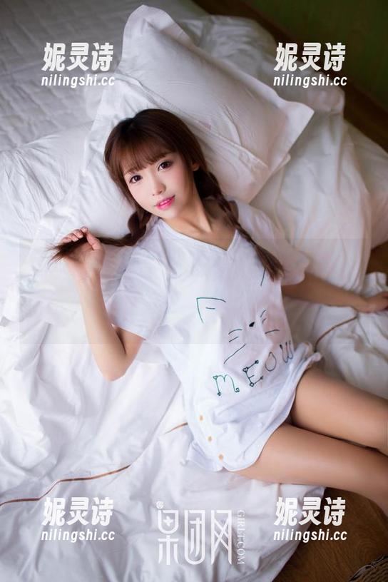 GIRLT果团网 - 王语纯在这里，白衬衫霓虹灯下，高清虽好，但记得别流口水糊到屏幕！