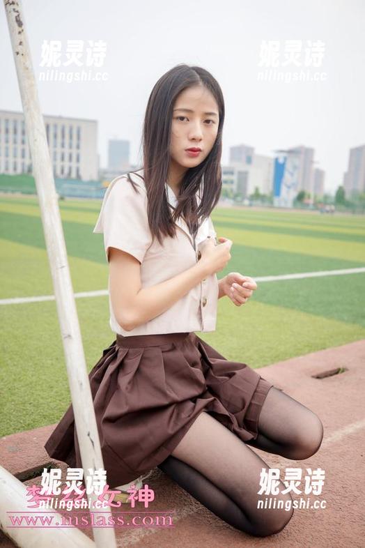 MSLASS梦丝女神 - 写真集来了，王娇娇的天台JK少女，在线等我的小心心！