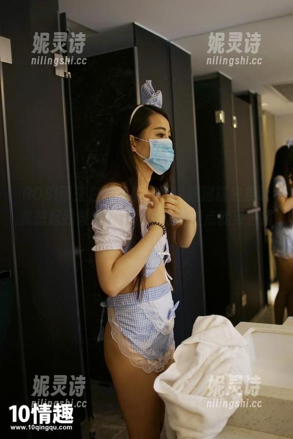 ROSI带来白色丝袜美图，这腿部线条让我想起我曾经的那次健身，差点就要去报名了！