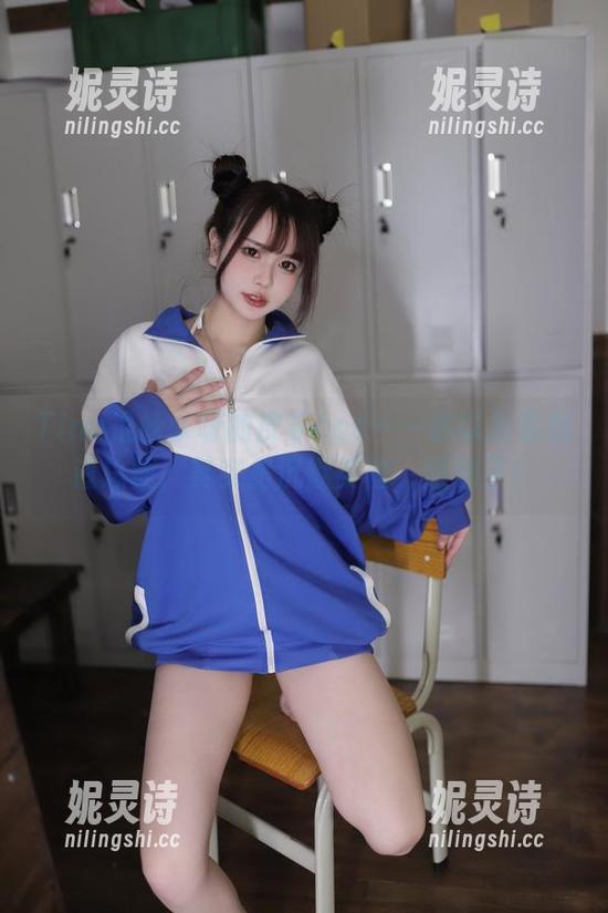 Tina很妖孽呀 Tina很妖孽呀的皮衣cos——你以为是霸道总裁,其实是沉默英雄,绝绝子!