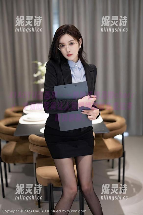 XIAOYU语画界-绯月樱cherry XIAOYU语画界 - 一秒钟看绯月樱cherry,学姐的写真让人觉得她随时会走过来跟我聊聊。