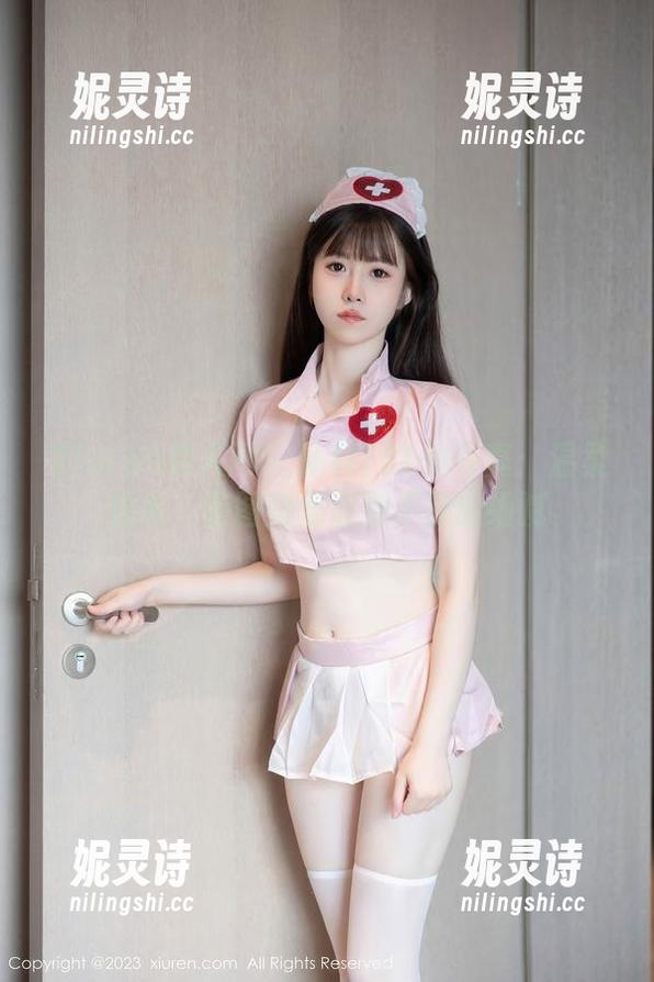 Xiuren秀人网 - 外科TEL的写真：温柔如水，套图则是波澜不惊的细腻