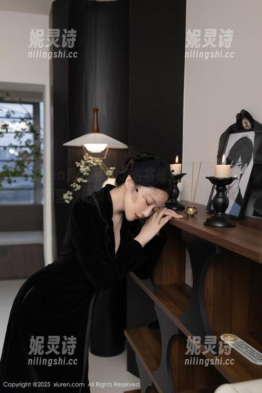 Xiuren秀人网 - 怎么将徐莉芝Botty的清纯用壁纸记录呢？脑袋瓜里开始乱想起来了。
