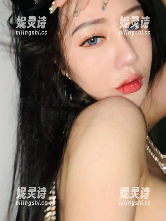 微密圈 - 不爱笑的赛琳黑丝系列图片，一种福利感，难以自拔！