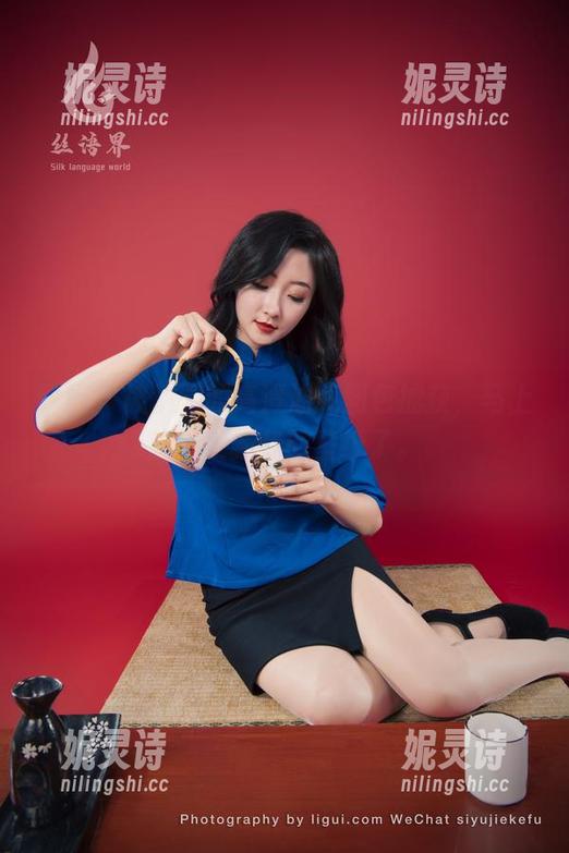 丽柜 - 被伊园的高清油亮图包掳获，马上就想更新我的壁纸了。