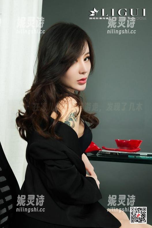丽柜-凉儿 丽柜 - 在凉儿的香浴里游走,发现了几本绝美资源!