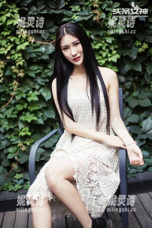 头条女神-尹菲 头条女神 - 这才是尹菲的快乐时光合集,随意翻翻,怎么就又被迷住了呢?