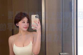微密圈 - 要是我也能扎上这种双马尾，奶宝妹纸的写真图册就彻底亮了——这是什么神奇的魔力！