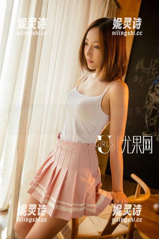 尤果网 - 牛仔裤更新！萌神妹妹的合集，一条裤子竟然藏着这么多姿势？