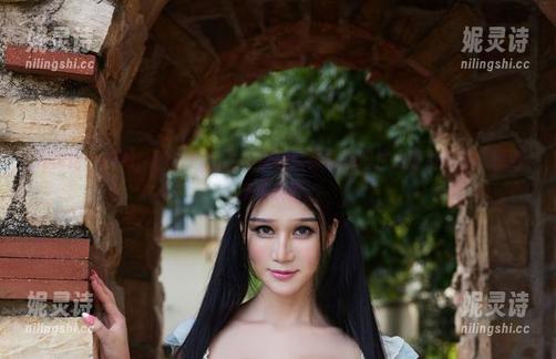 尤物馆-FoxYini孟狐狸 尤物馆 - 哎哟,FoxYini孟狐狸的这张瑜伽图片太吸引眼球,精选反正没错。