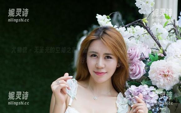 尤物馆-孟狐狸FoxYini 尤物馆 - 无圣光的空姐之家,孟狐狸FoxYini把你带去看另一个美好合集。