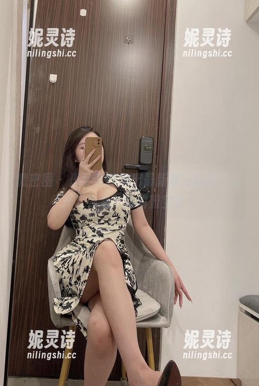 微密圈 - 是可馨吖推出最新福利写真，打开‘可爱’的甜蜜宝盒！