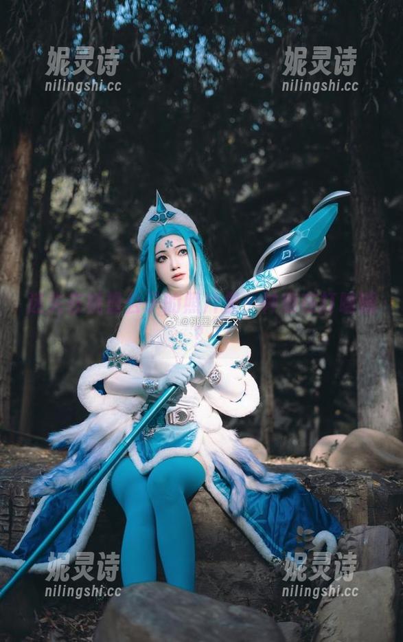 迷失在桃墨公子的照片里，神鹿在打瞌睡？
