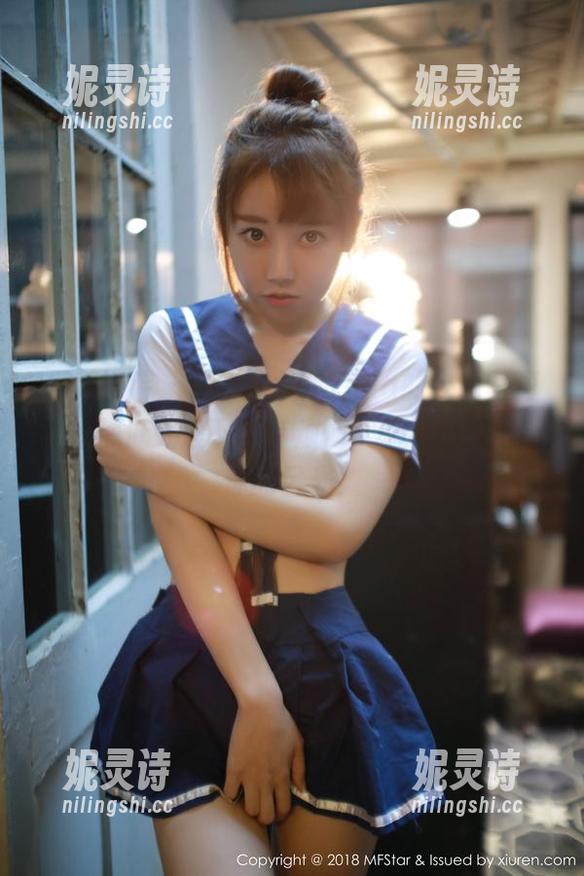 模范学院-桃小兔yolanda 模范学院 - 桃小兔yolanda的少女写真,让你低头放下所有烦恼,壁纸也想追随你的目光!