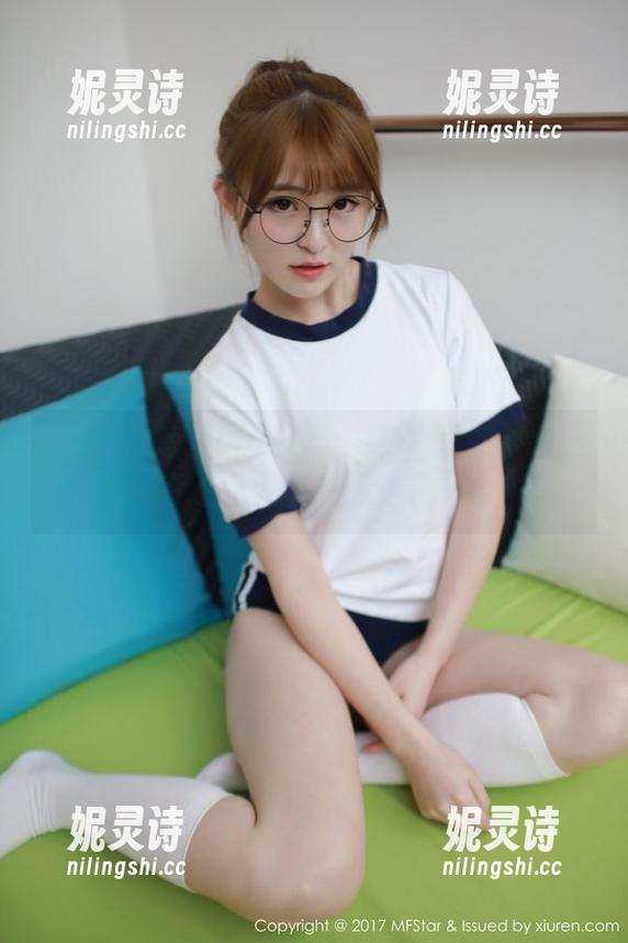 模范学院 - 艾莉Evelyn与白色的不解之缘，美图让人迷失在没边的想象里…