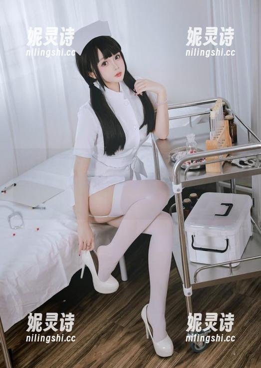 地铁OL资源图包，樱井小莜似乎在说：要想优雅，通勤也是个挑战，立刻就对比起我…