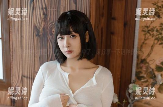被浅安安的歪萌社修女美图击中了，来分享一下这种快乐吧