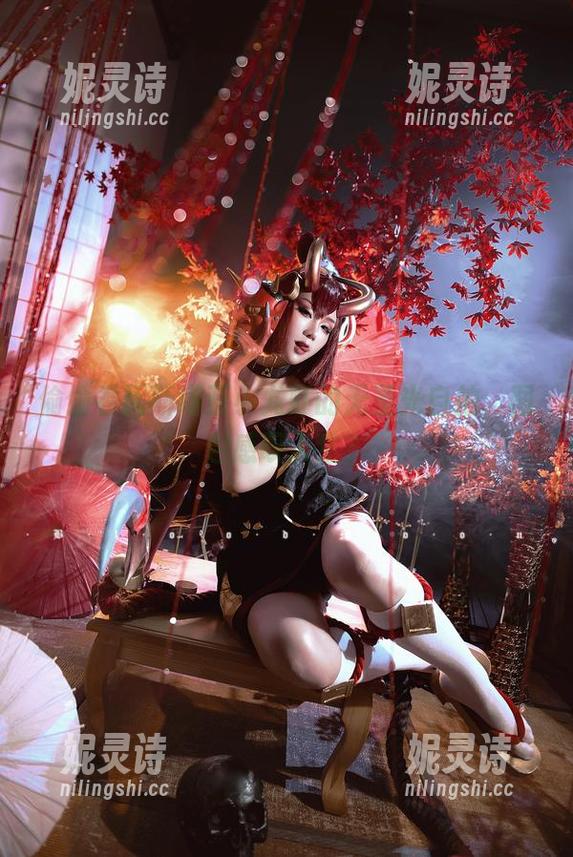 瓦斯塔亚小龙虾 偷偷看瓦斯塔亚小龙虾的无圣光自拍,图包感叹人生?