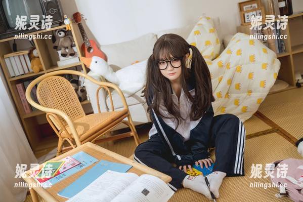 拥抱神沢永莉的电子猫猫，收录在这个图包资源里