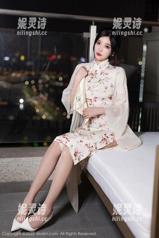 秀人网-娜露selena 秀人网 - 娜露selena和她的私房婚纱:原图里藏着我想说又不敢说的。