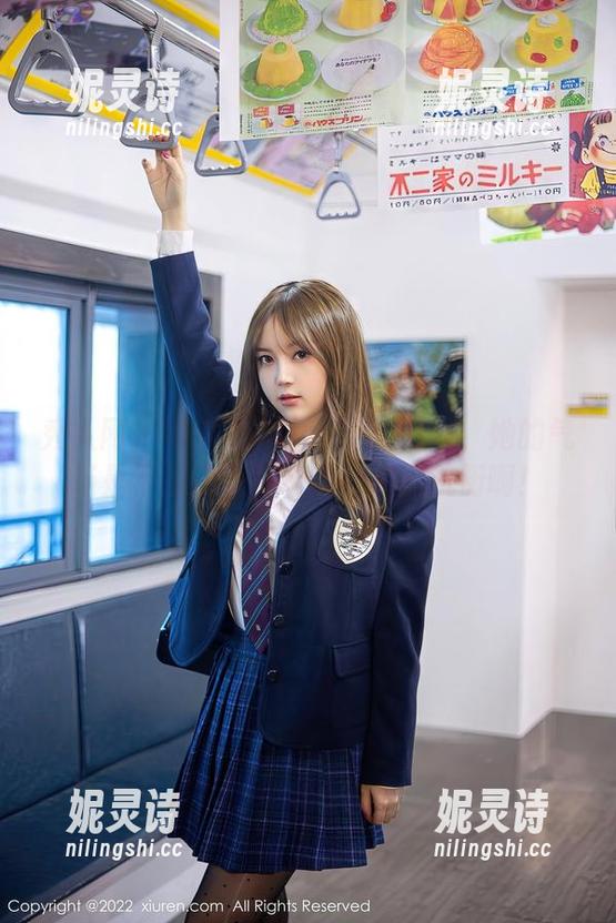 秀人网 - 容容容Alice空姐在线：她的气场是不是跟飞机场的风都能抗衡啊！