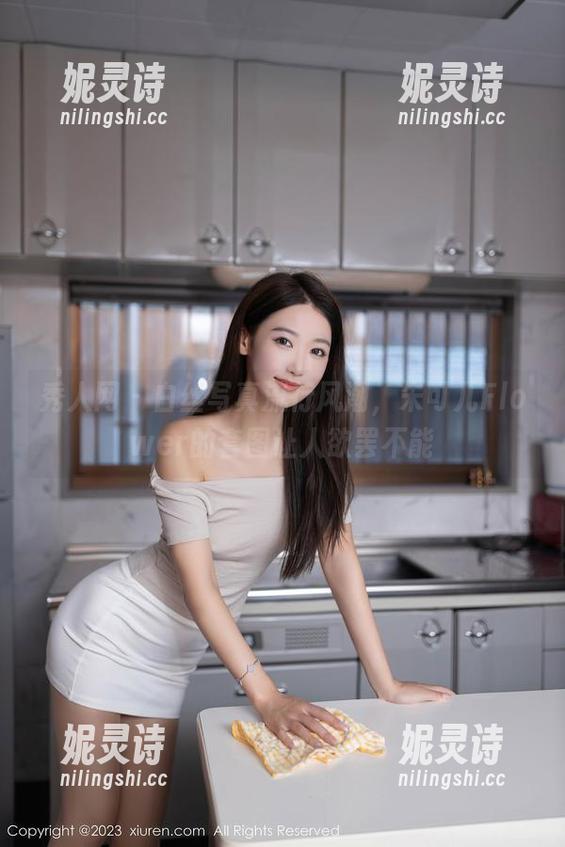 秀人网-朱可儿Flower 秀人网 - 白丝写真流行风潮,朱可儿Flower的套图让人欲罢不能