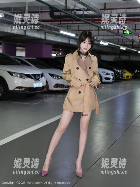 秀人网-谢小蒽 秀人网 - 原图透出的谢小蒽与白丝,莫名让人想多看几遍。