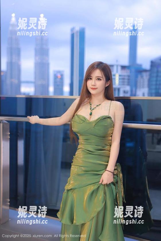 秀人网-金幼汐Vivian 秀人网 - 看金幼汐Vivian在线图集,谁说她只能做饭?厨房新风尚,要不要来尝尝?