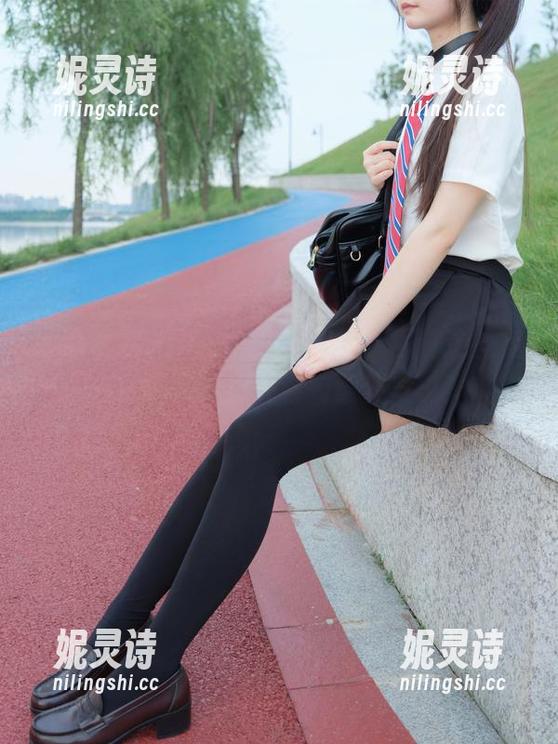 紧急企划-奶昔 紧急企划 - 寻找奶昔的眼镜,通过这些免费的照片,或许会有意外发现?