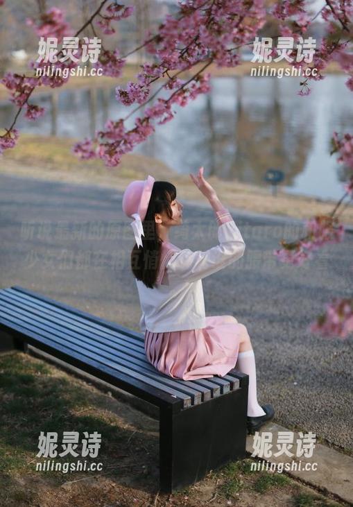 听说最新的原图里，绮太郎kitaro的和服少女们都在相互悄悄说着谁的腰带更好看。