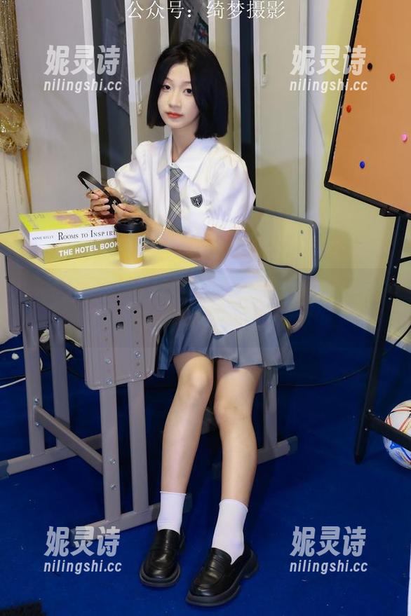 绮梦摄影 - 看月月的婚纱私拍，原图细微之处反而更出彩