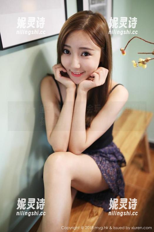 美媛馆-鱼子酱Fish 美媛馆 - 鱼子酱Fish真会玩,图包里的棉袜美图我有点想模仿!