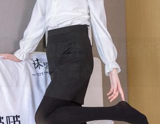 袜啵啵 - 小淳的图片，下载后会不会有咖啡味？痴心妄想？