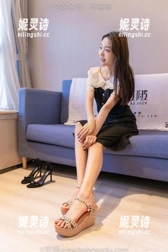 袜啵啵-小米 袜啵啵 - 特别推荐!小米的白棉袜高清作品集,谁能想到袜子也能这么让人难以忘怀?