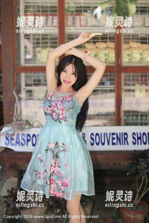 青豆客 - 王婉悠Queen秘制版：工作与写真，生动展现加班‘辛苦’