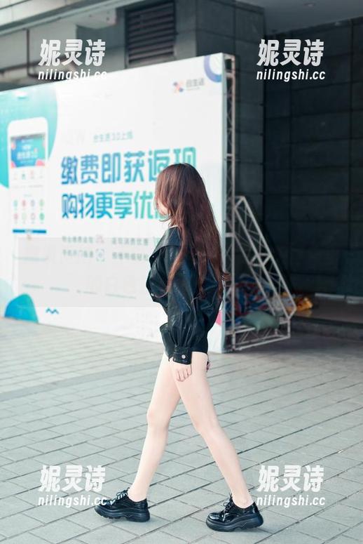 魔镜街拍-楼楼 魔镜街拍 - 不以裙而论,楼楼私拍图集里的白色连衣裙就是焦点!